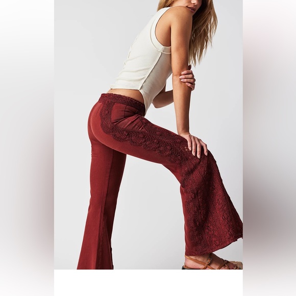 NWT Free People Neptunes Net Crochet Flare Pants sz 12 - Picture 3 of 14